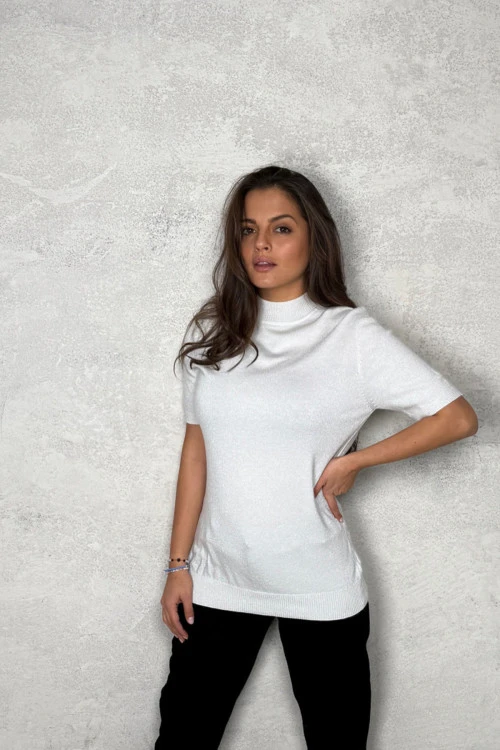 Дамска блуза с къс ръкав