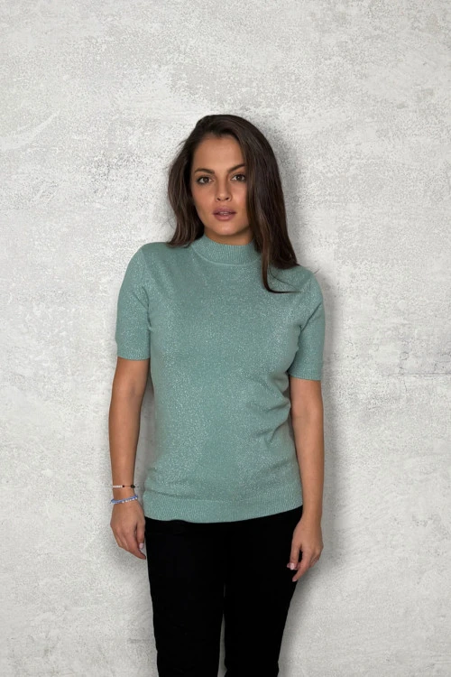 Дамска блуза с къс ръкав