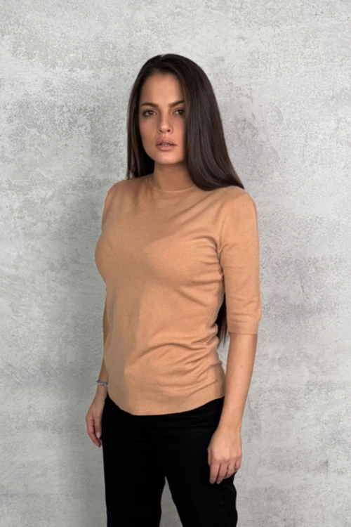 Ženska bluza sa kratkim rukavima i polo kragnom