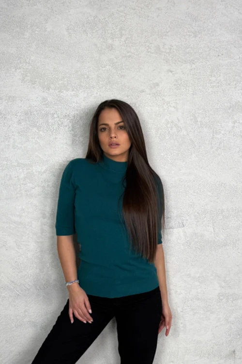 Ženska bluza sa kratkim rukavima i polo kragnom