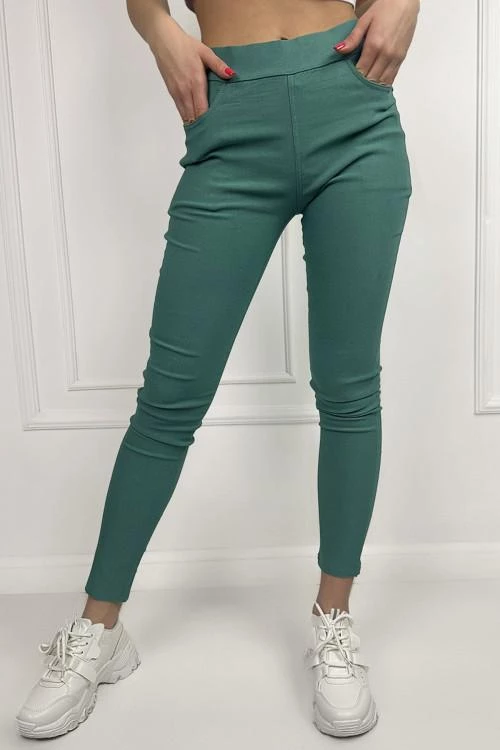 Women's trousers with pockets