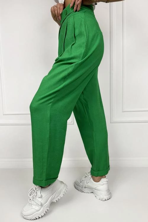 Women's trousers with asymmetric buttons