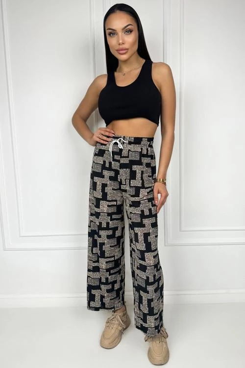 Women's pants with geometric motifs