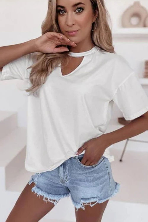 Blouses and tops with short sleeves