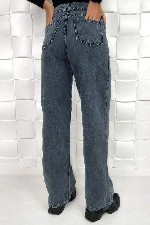 Women jeans