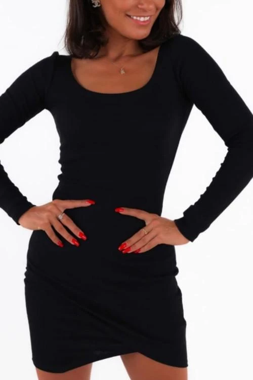 Ladies dress with long sleeves