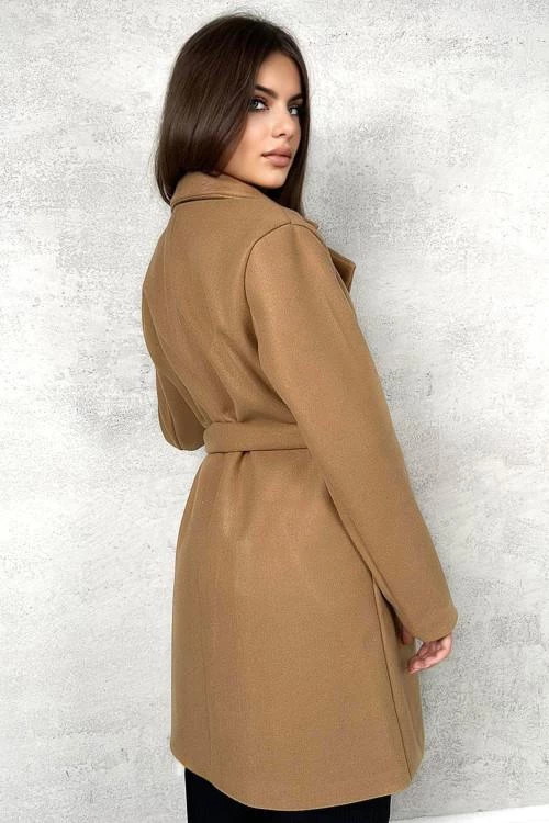 Ladies coat with belt