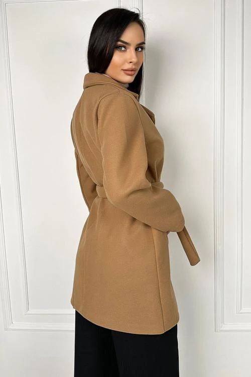 Ladies coat with belt