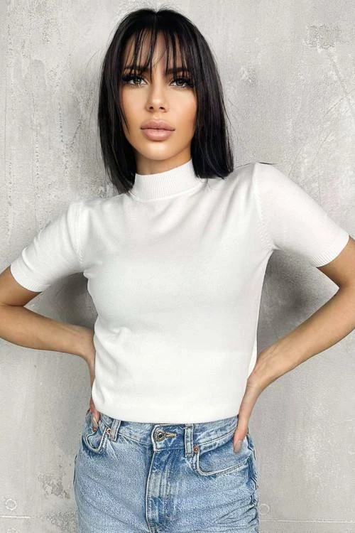 Ženska majica kratkih rukava i polovične kragne