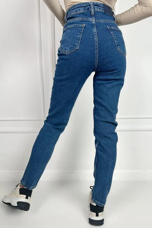 Women jeans